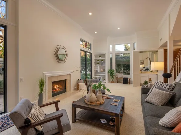 7975 Caminito Del Cid, La Jolla, CA 92037