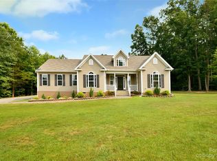 159 Nabors Rd, Statesville, NC 28677