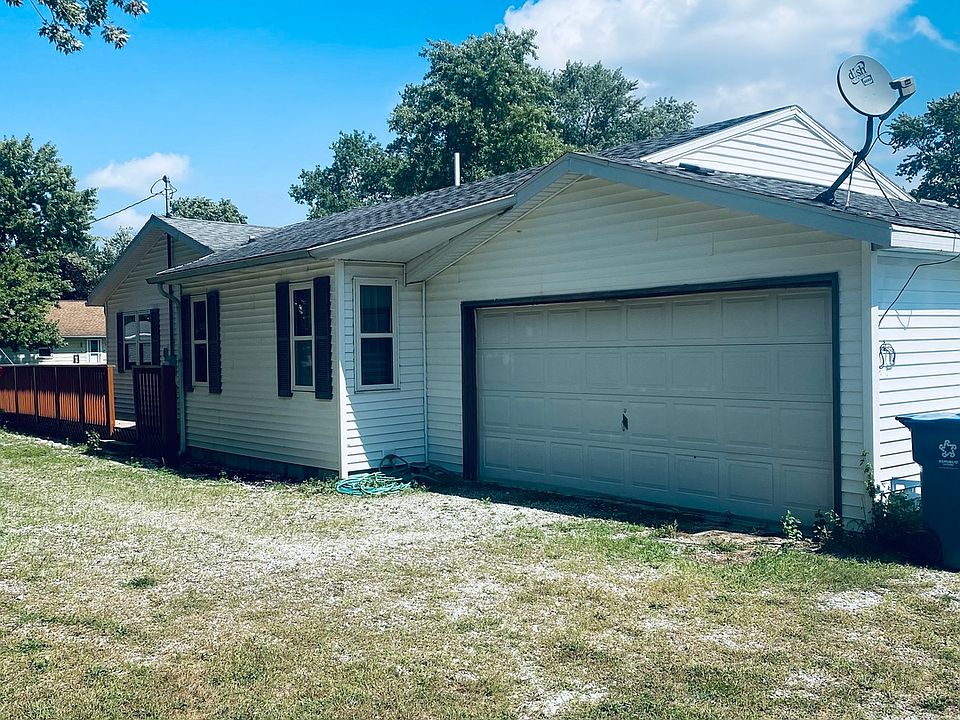 213 South St, Martinton, IL 60951 MLS 11876565 Zillow