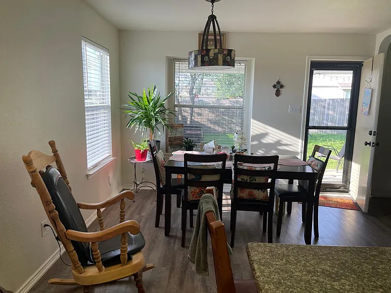 10531 Marengo Ln — Photo 3