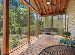 1644 Finwick Dr, Pfafftown, NC 27040