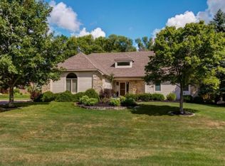 800 Weston Park Dr, Powell, OH