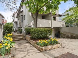99-101 Larch Rd, Cambridge, MA 02138