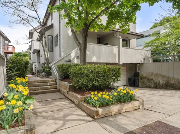 99-101 Larch Rd, Cambridge, MA 02138