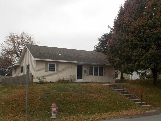 1st image of 3148 Sylvanie St