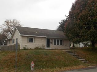 3148 Sylvanie St, Saint Joseph, MO 64501