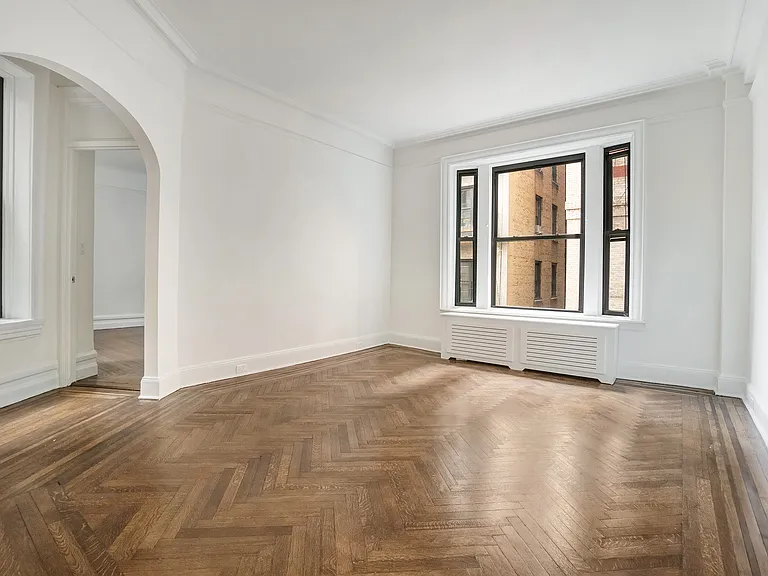 166 W 72nd St #3-C — Photo 3