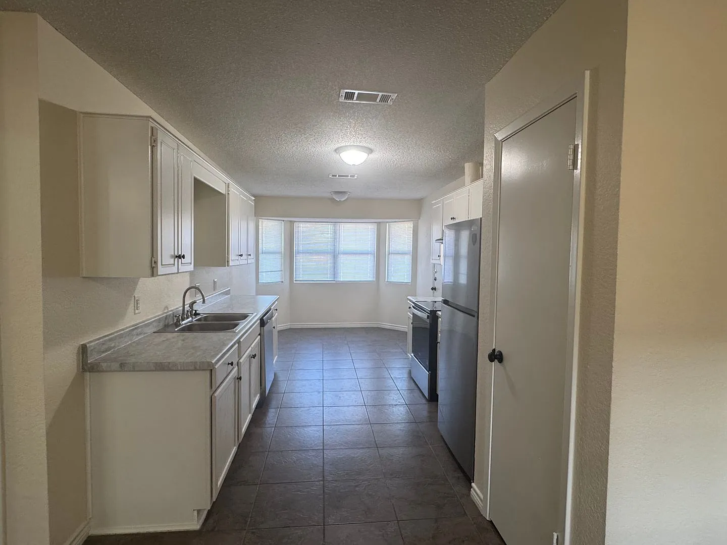 3 Bdrm 2 Bath in Copperas Cove — Photo 4