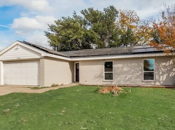 6316 Sandhurst Ln E, North Richland Hills, TX 76182