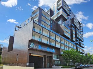 80 Vanauley St #16, Toronto, ON M5T 0C9