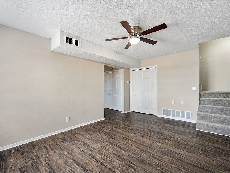 Breezeway Townhomes — Photo 18