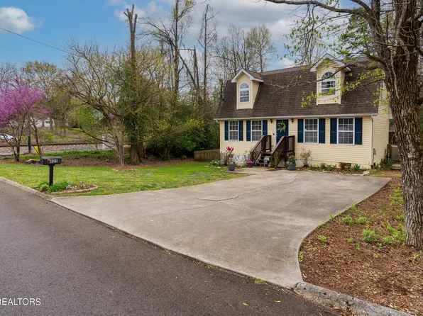 809 Cessna Rd, Knoxville, TN 37919