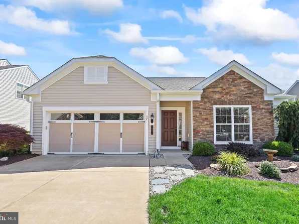 37 Battery Point Dr, Fredericksburg, VA 22406