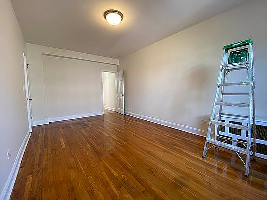 4th image of 84-09 Talbot St #B