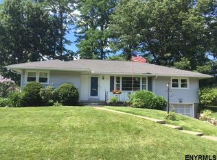 17 Laurendale St, Albany, NY 12205