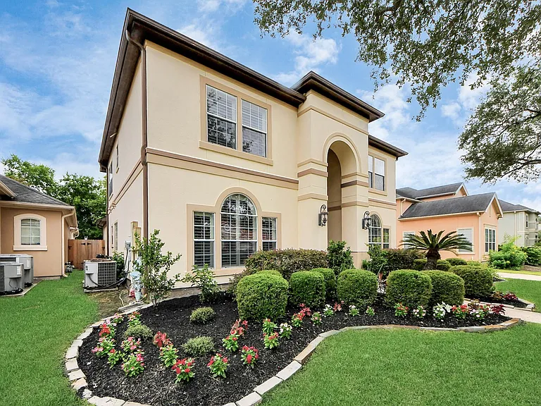 14207 Jade Cove Dr — Photo 3