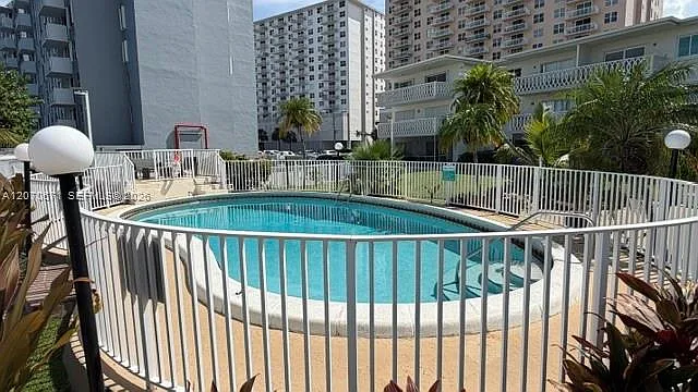 450 Golden Isles Dr #2F — Photo 9