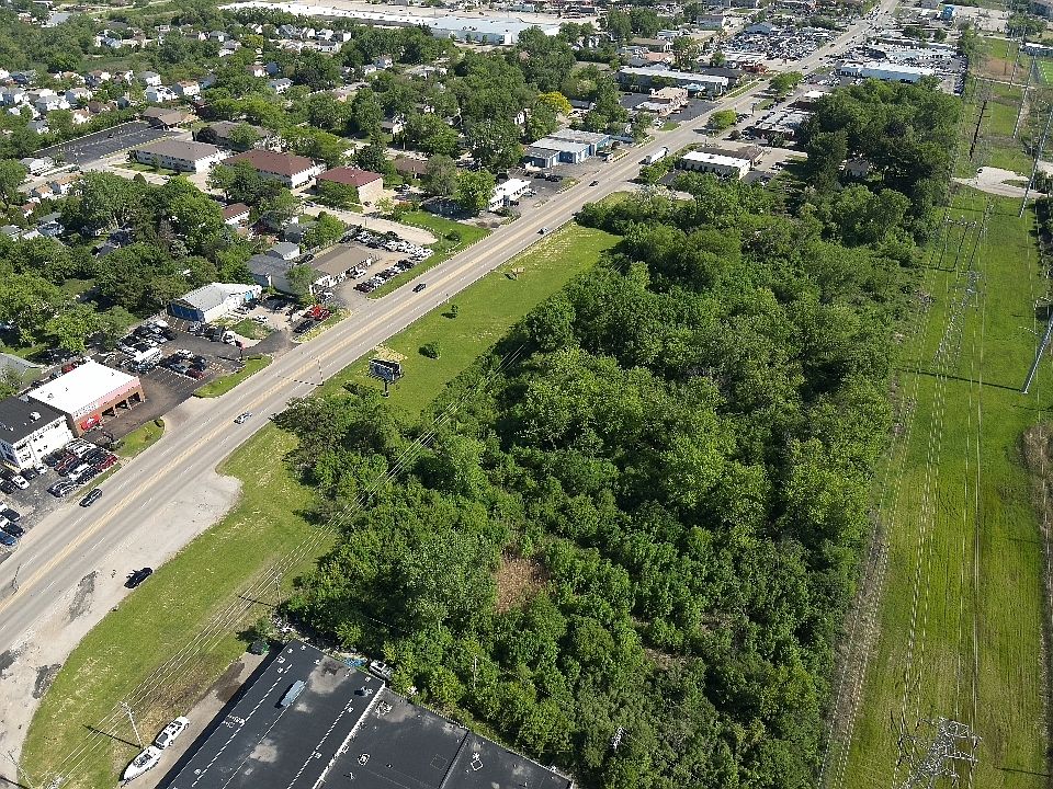 2nd image of 100 S Green Bay Rd