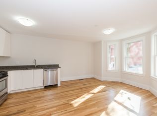 14 2nd St #1, Cambridge, MA 02141