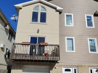 49 W 56th St FLOOR 2, Bayonne, NJ 07002