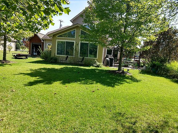 2nd image of 216 Remington Ave