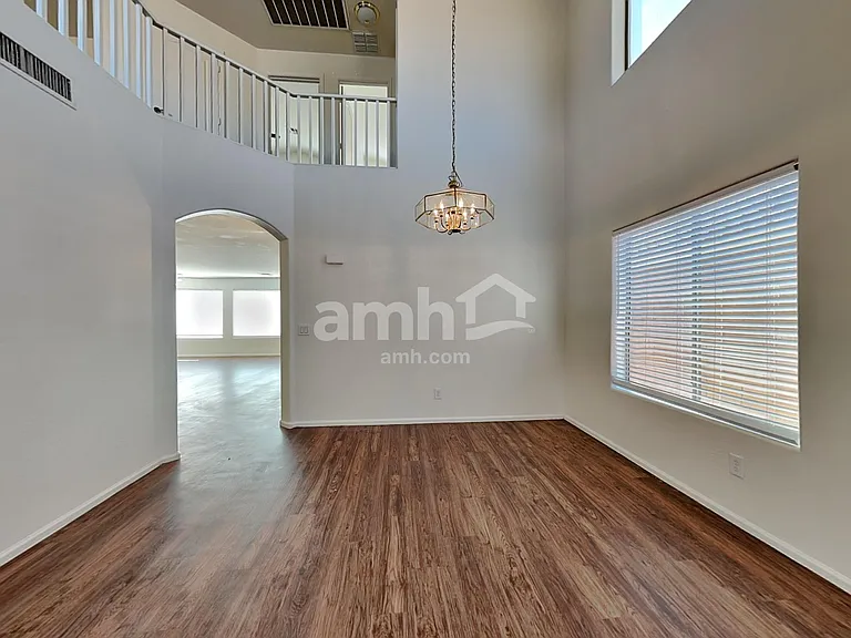 4021 S 55th Dr — Photo 7