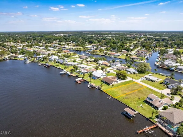 13364 Marquette Blvd, Fort Myers, FL 33905