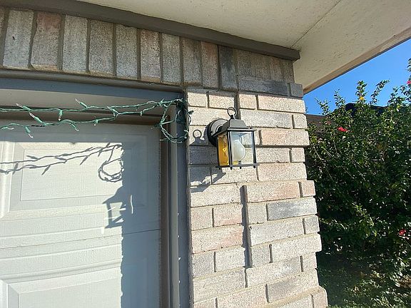3rd image of 6917 White Pine St