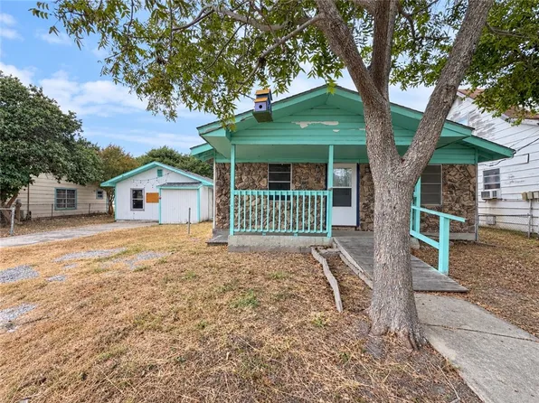 1163 Ochoa St, Portland, TX 78374