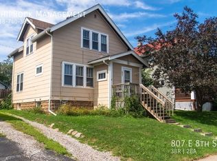 807 E 8th St, Duluth, MN 55805