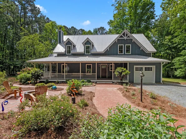 9625 Collins Creek Dr, Chapel Hill, NC 27516