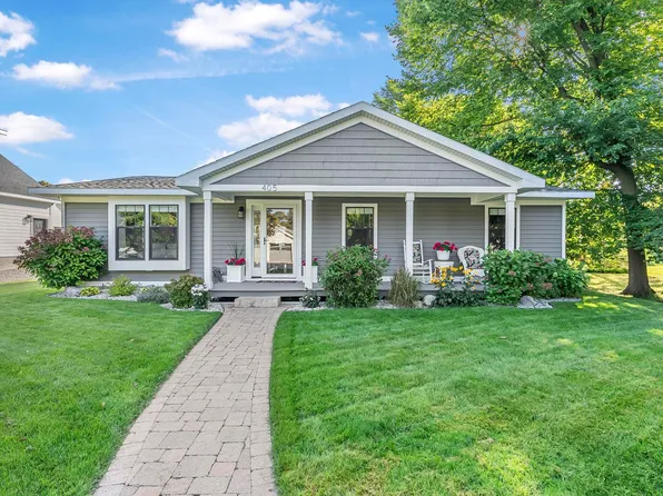 405 Cedar St, Elk Rapids, MI 49629