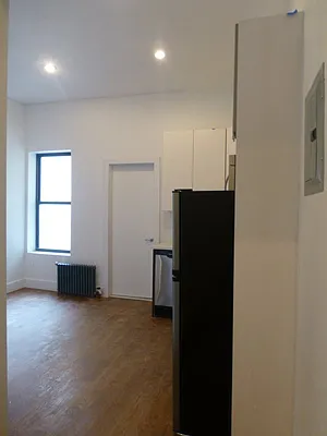 Rented by Bohemia Realty Group | media 37