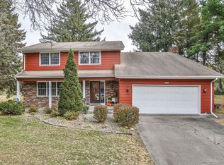 212 N Cudd Ave, River Falls, WI 54022