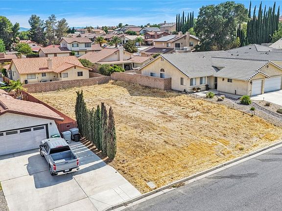 2nd image of 17815 Vista Point Dr #12
