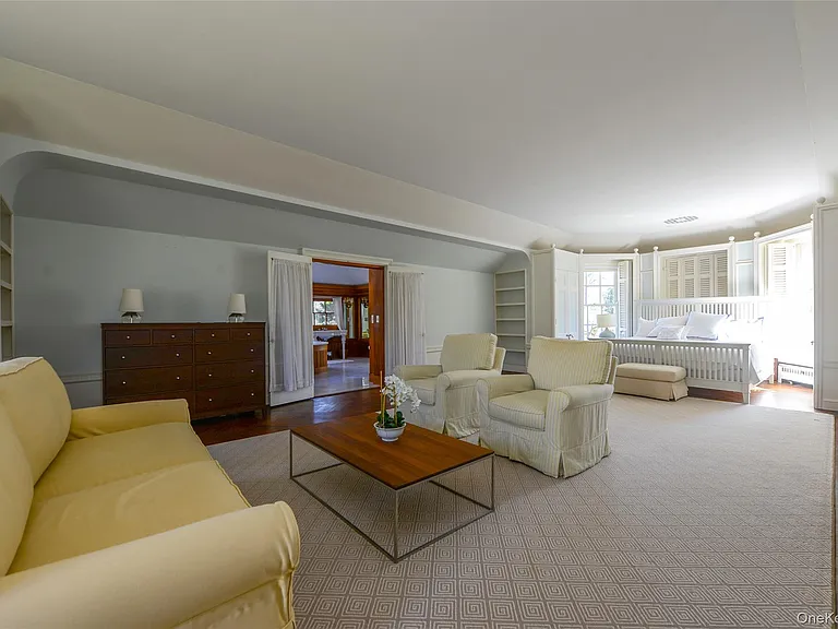 1 Pond Rd — Photo 16
