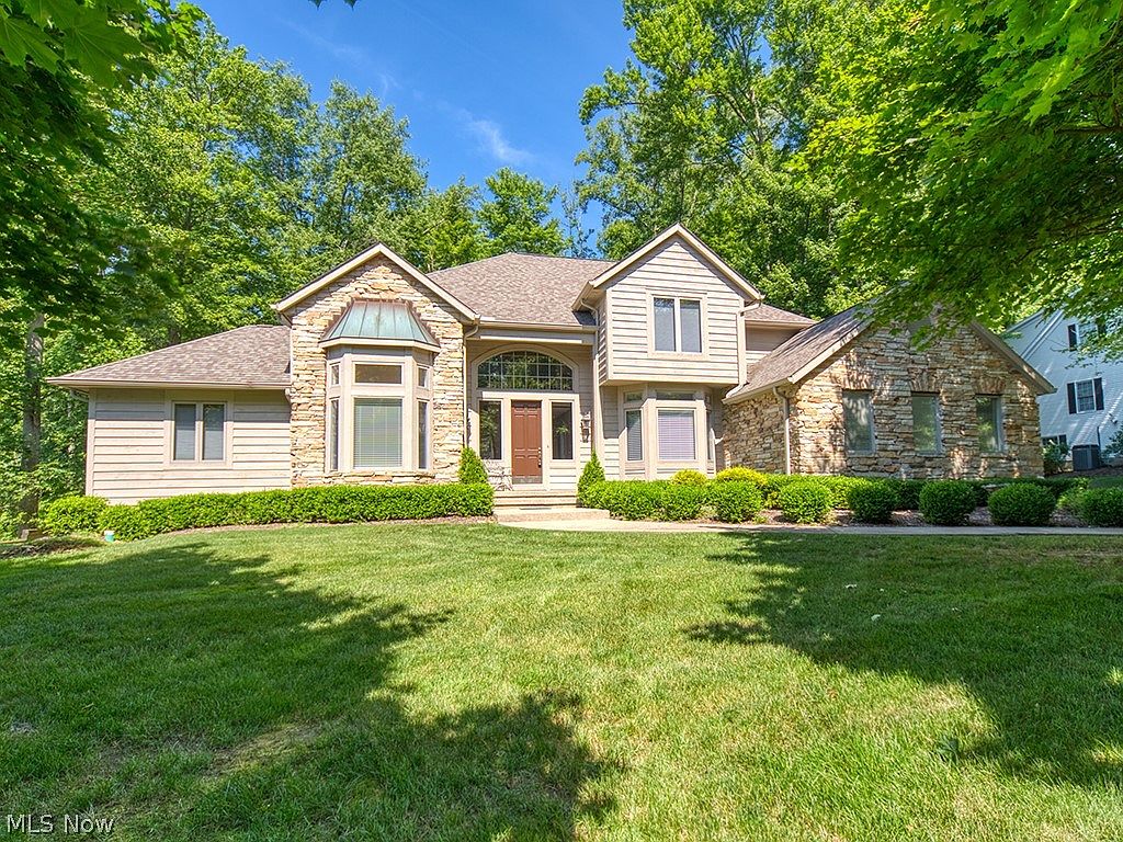 17370 Red Fox Trl, Chagrin Falls, OH 44023 | Zillow