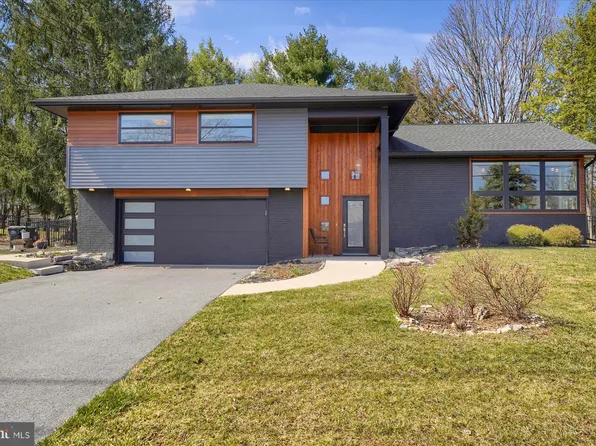 1322 Penfield Rd, State College, PA 16801
