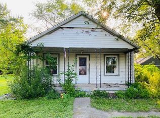 97 Sample Rd, West Alexandria, OH 45381