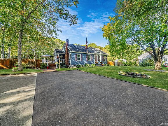 2nd image of 44 Oregon Avenue
