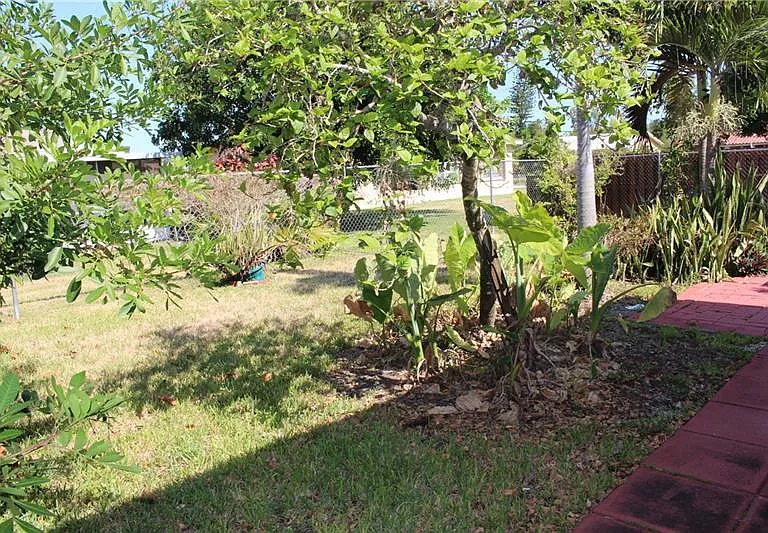 7002 NW 99th Way — Photo 14