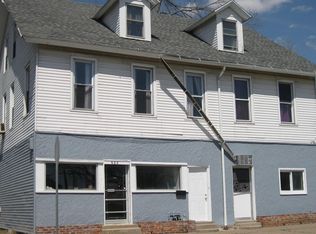 632 W 8th St, Davenport, IA