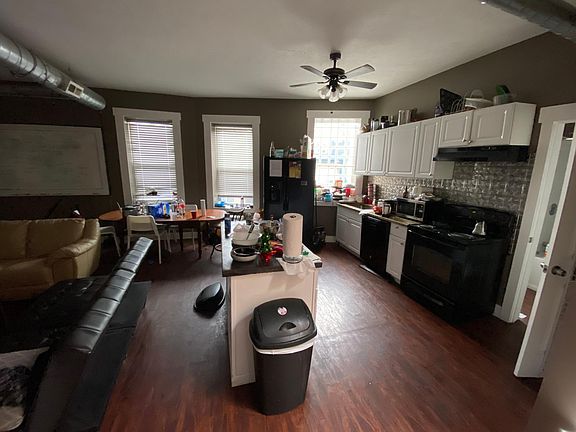 4th image of 73 W McMillan St