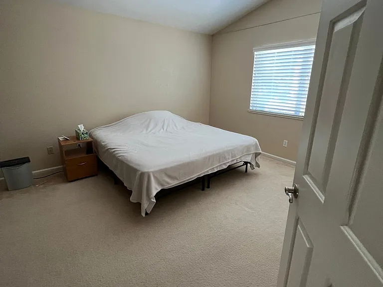 Amethyst Dr — Photo 1