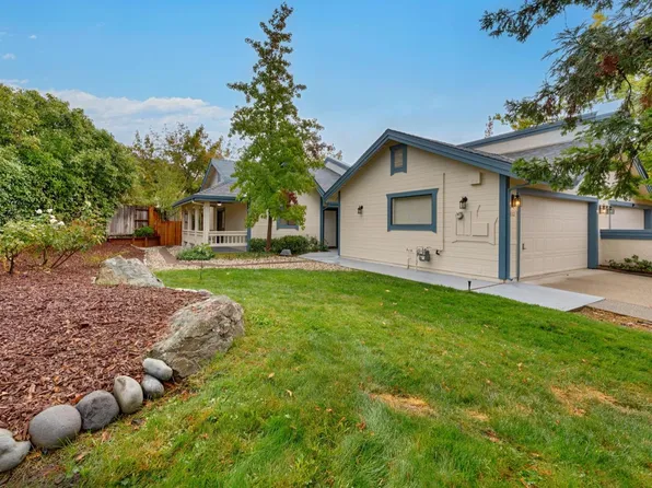 1112 Bridle Ct, Auburn, CA 95603