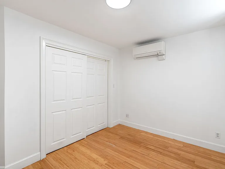 10 Hanover Ave #1 — Photo 11