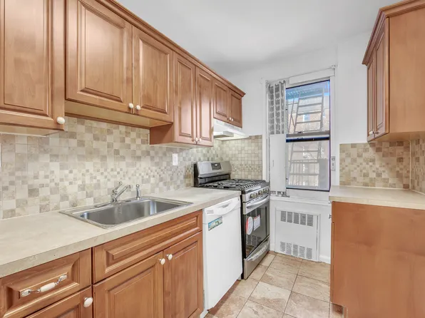 102-32 65th Avenue image 5 of 9