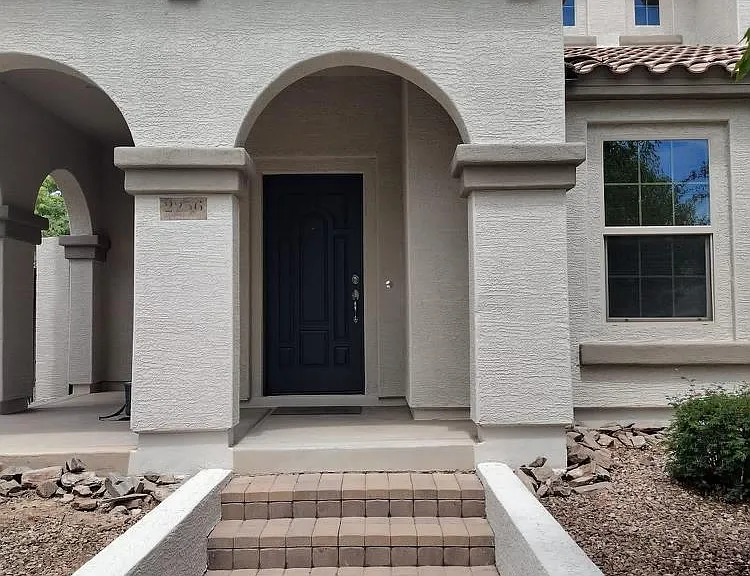 2256 S Ponderosa Dr — Photo 2