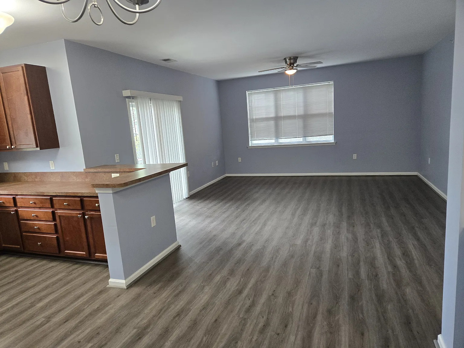 2 bed, 1367 sqft, $1,995 — Photo 4