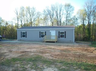 570 Pointe Ln, Lafayette, TN 37083